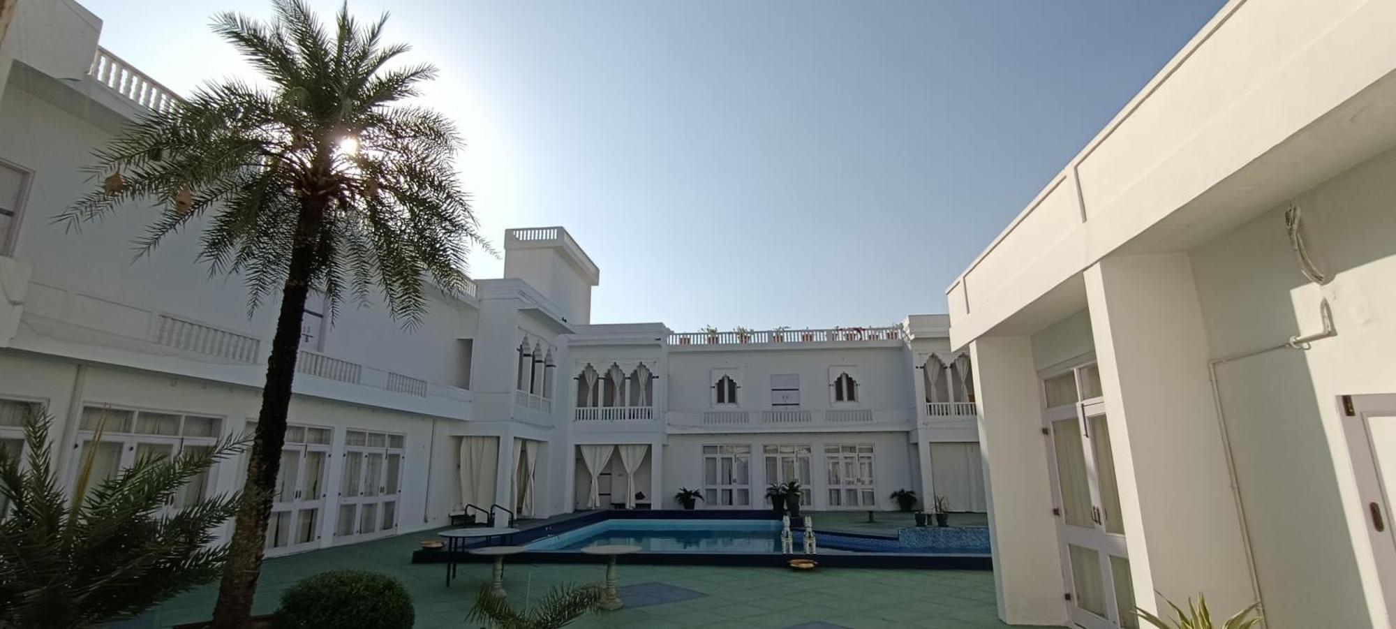 Savista Retreat Hotel Jaipur Buitenkant foto