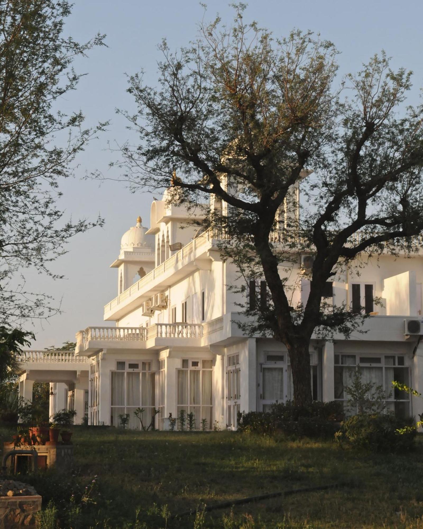 Savista Retreat Hotel Jaipur Buitenkant foto