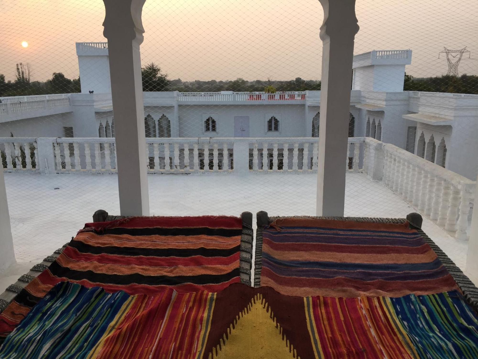 Savista Retreat Hotel Jaipur Buitenkant foto