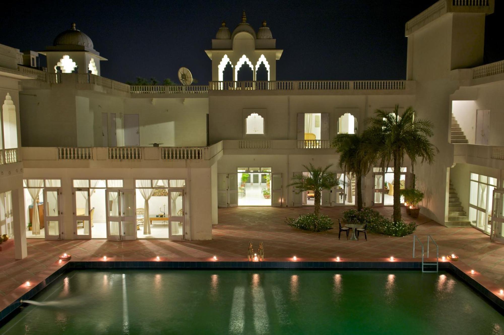 Savista Retreat Hotel Jaipur Buitenkant foto